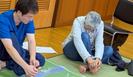「これからも自分の足で歩くために」上郷自治会館で健康体操講座を開催しました